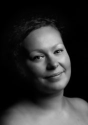 LAURAKELLY